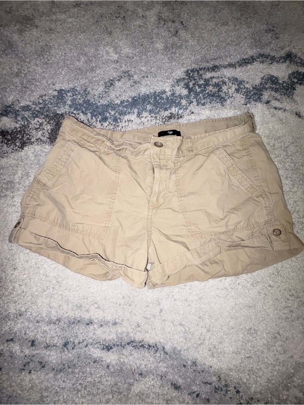 Beige Women's Low Rise Cargo Shorts- Early 2000’s cute shorts